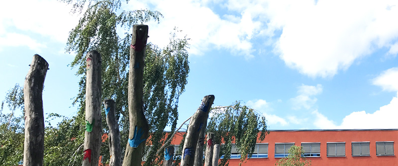 Schulbezogene Sozialarbeit an der Herman-Nohl-Grundschule, Berlin Britz im Bezirk Neukölln, Schulhof